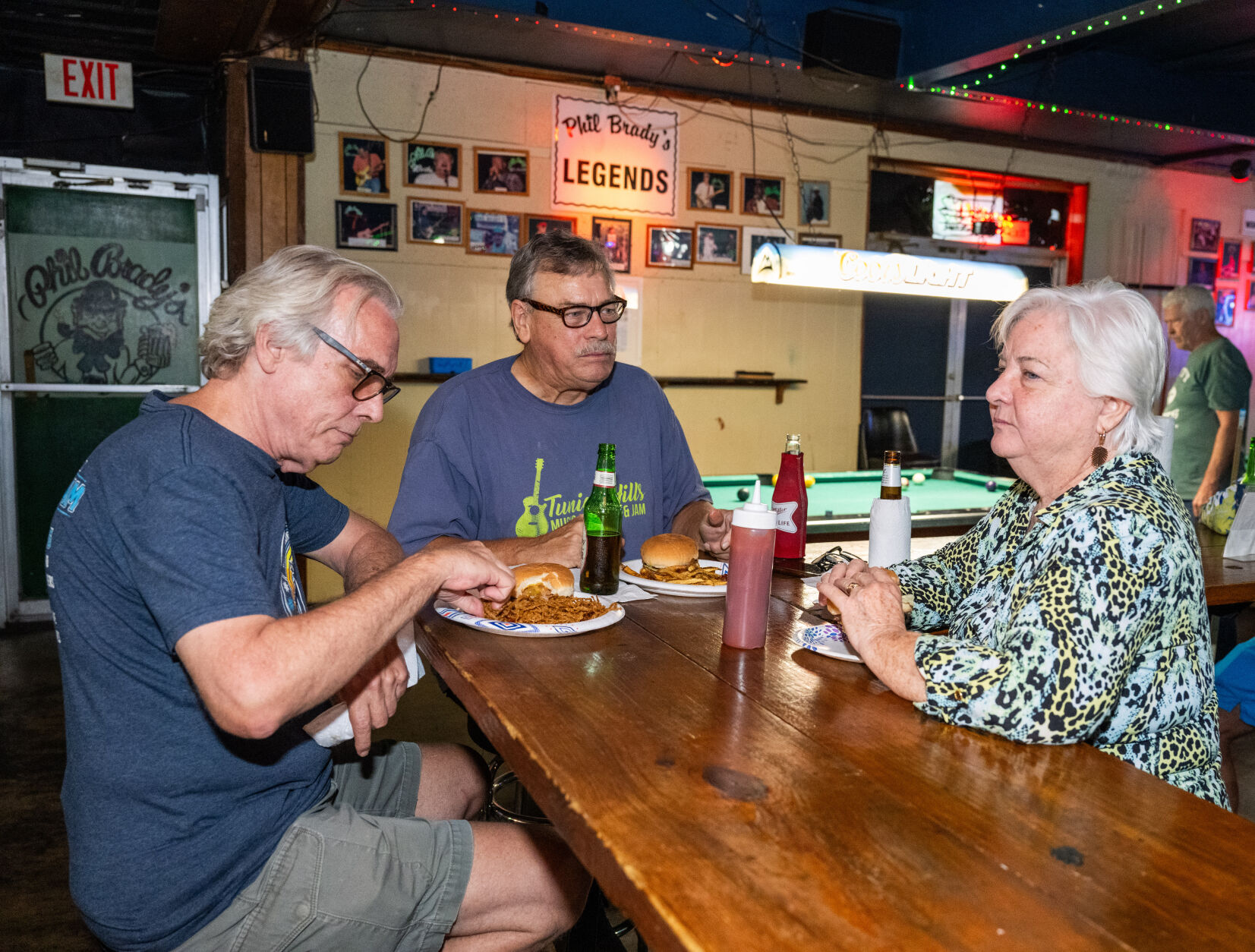 dollar burger night every Monday night, BR.dollardealsliv.10624